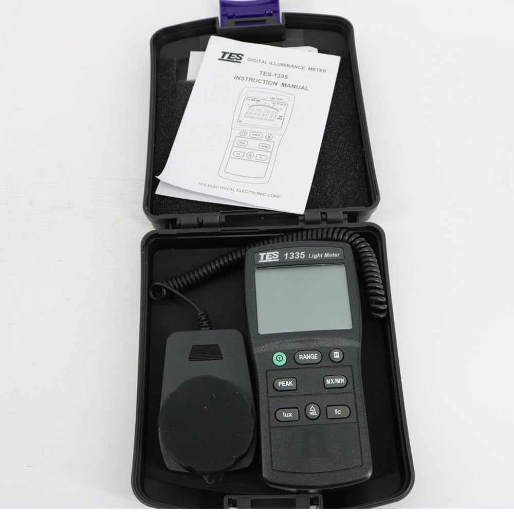 TES-1335 High Accuracy Digital Light Meter Measuring Levels Ranging 0 to 400,000 Lux