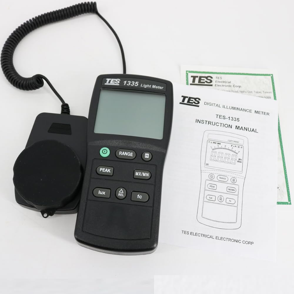 TES-1335 High Accuracy Digital Light Meter Measuring Levels Ranging 0 to 400,000 Lux